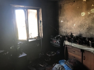 В Калмыкии следователи устанавливают обстоятельства пожара,  в результате которого погибла местная жительница