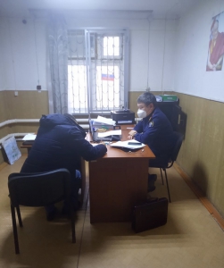 В Яшкульском межрайонном следственном отделе завершено расследование уголовного дела по факту применения насилия в отношении сотрудника полиции